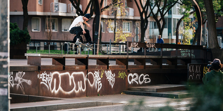 Photo Joel Peck, Carlo Schneider, frontside 180