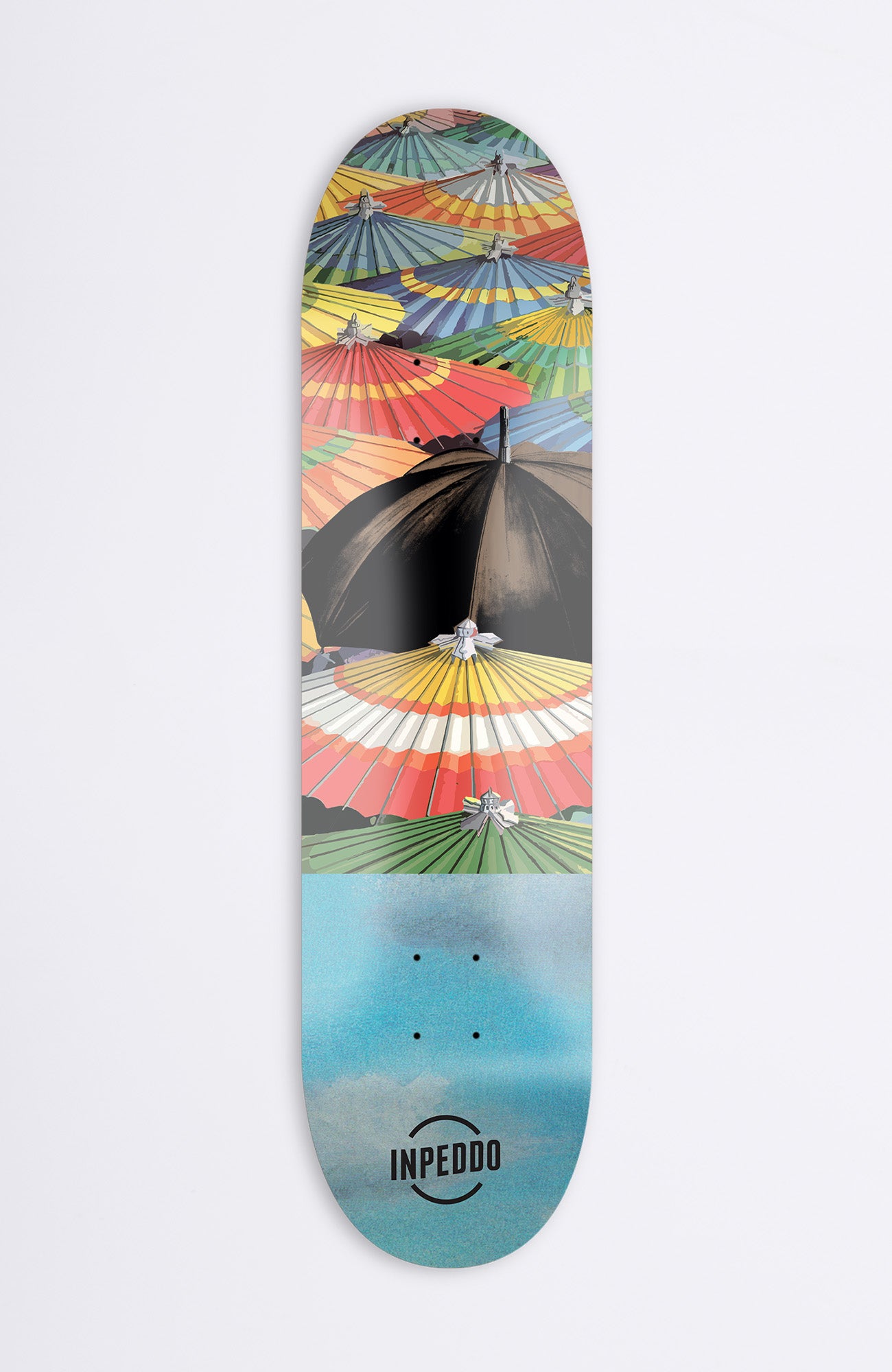 skateboard deck mit vielen bunten Regenschirmen auf der Unterseite
