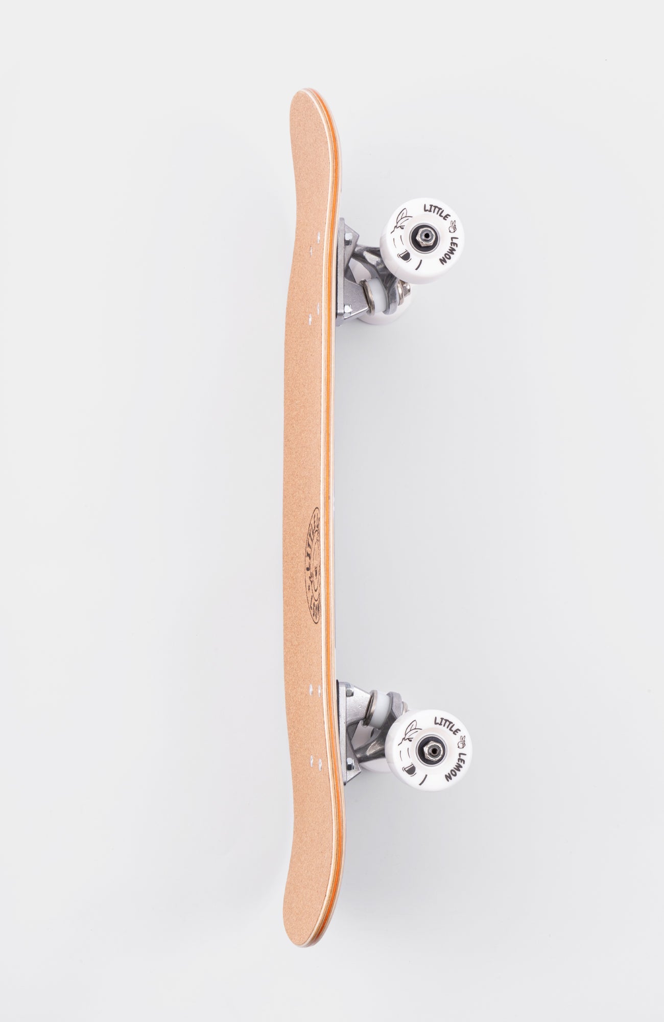 Skateboard für Kinder mit Kork der Marke Loomi.