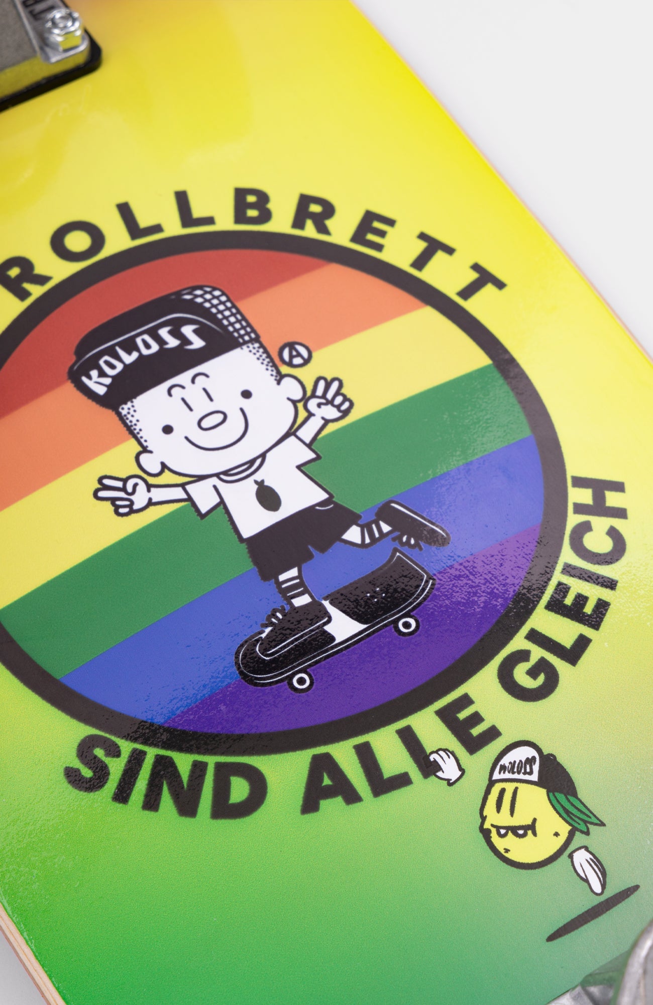 Skateboard für Kinder mit Kork der Marke Loomi. Loomi und Kollos Kinder Skateboard