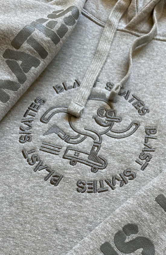 SWEAT À CAPUCHE AVEC LOGO AU POCHOIR