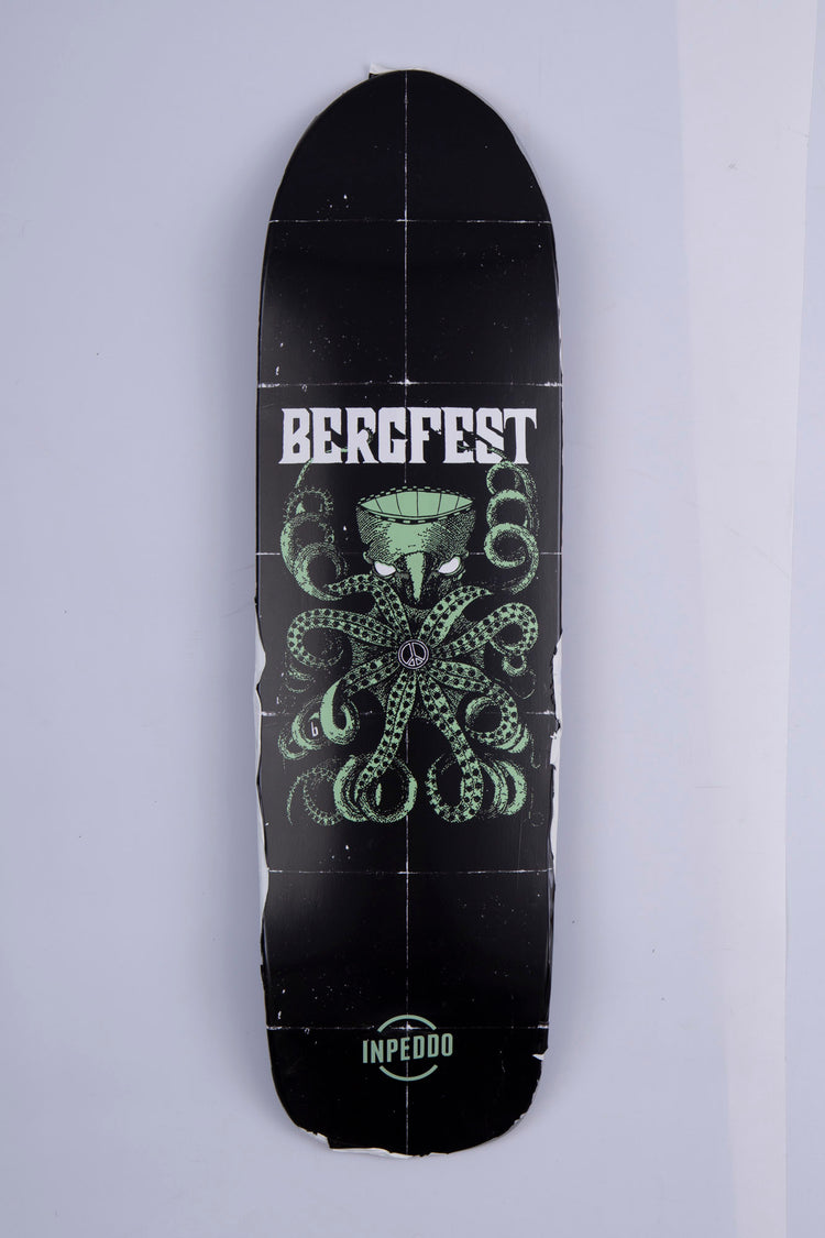 B-Stock Deck Special Shape - 9.0″ Inpeddo x BERGFEST B900 - Peeling Foil