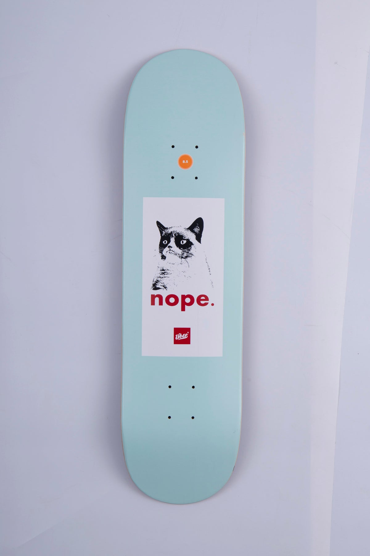 B-Stock Deck 8.5” - MC - Über Grumpy Cat with Cracked Graphic