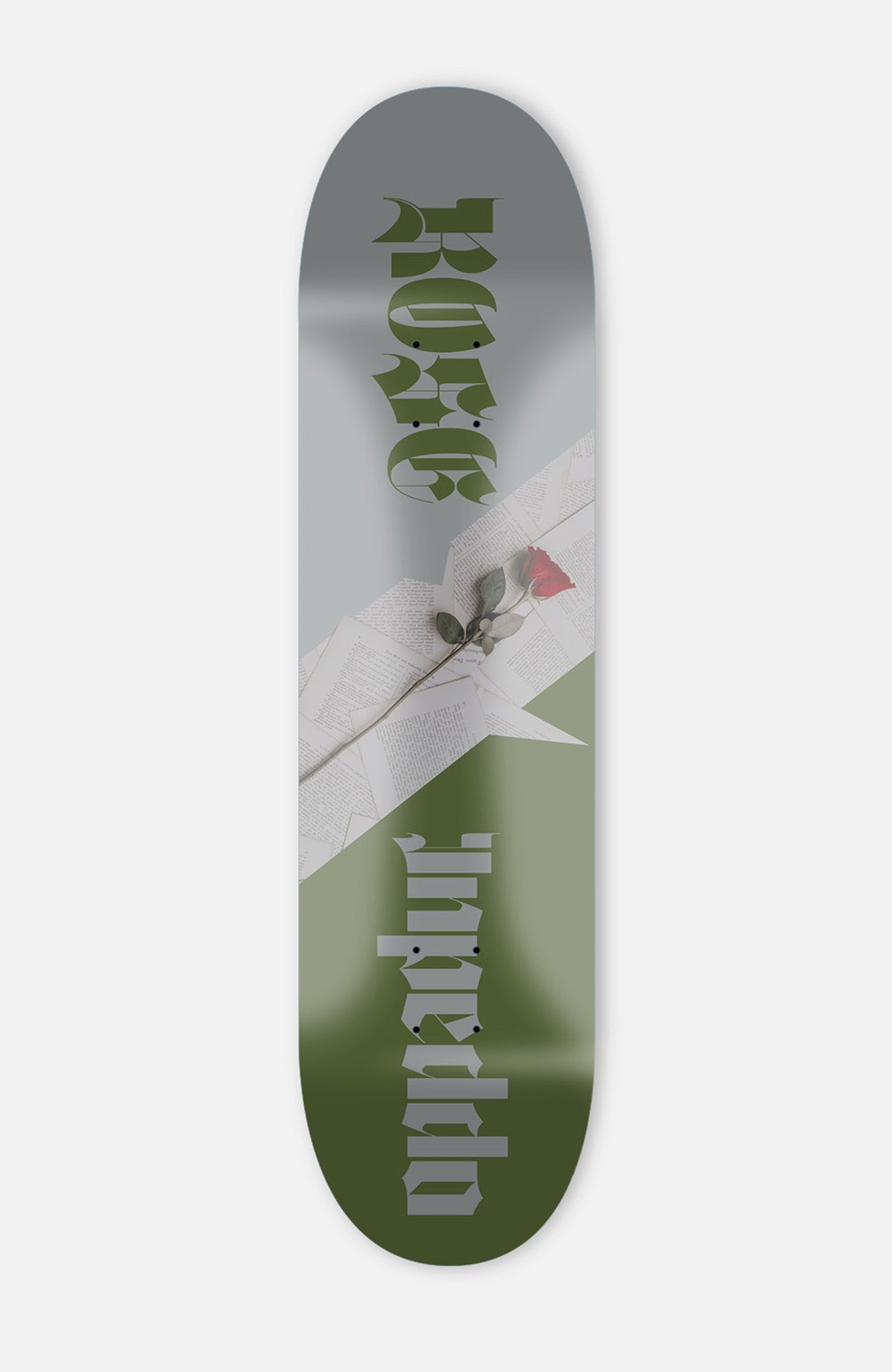 grau-grünes Skateboard deck mit dem Titel "rose" von der marke inpeddo skateboards. es ist der Markenname, eine realistische rose und der text "rose" zu sehen