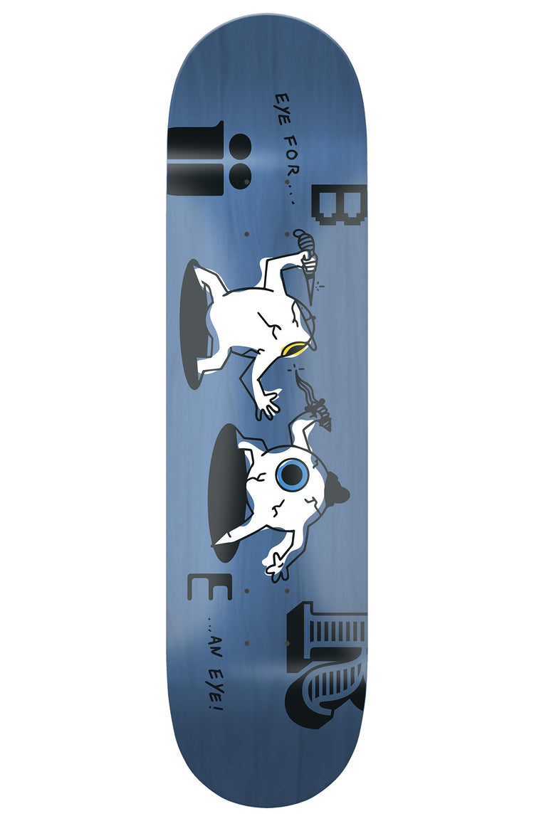 blaues skateboard deck, welches den spruch "auge um auge" bildlich und lustig darstellt