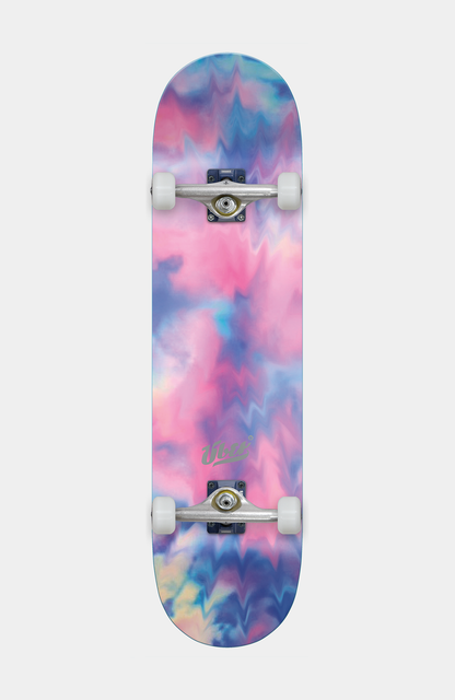 komplettes Skateboard mit Batik Muster in pink und blau 