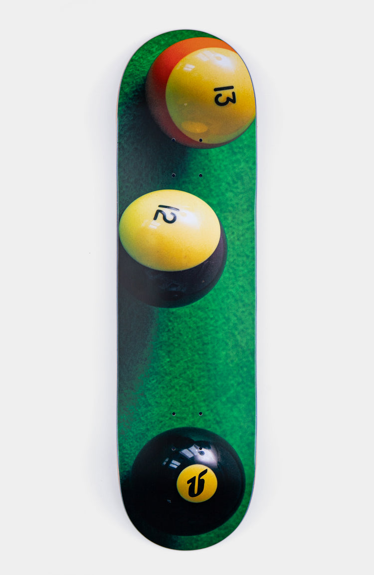 skateboard deck in 8,5 mit foto druck von einem billard-tisch